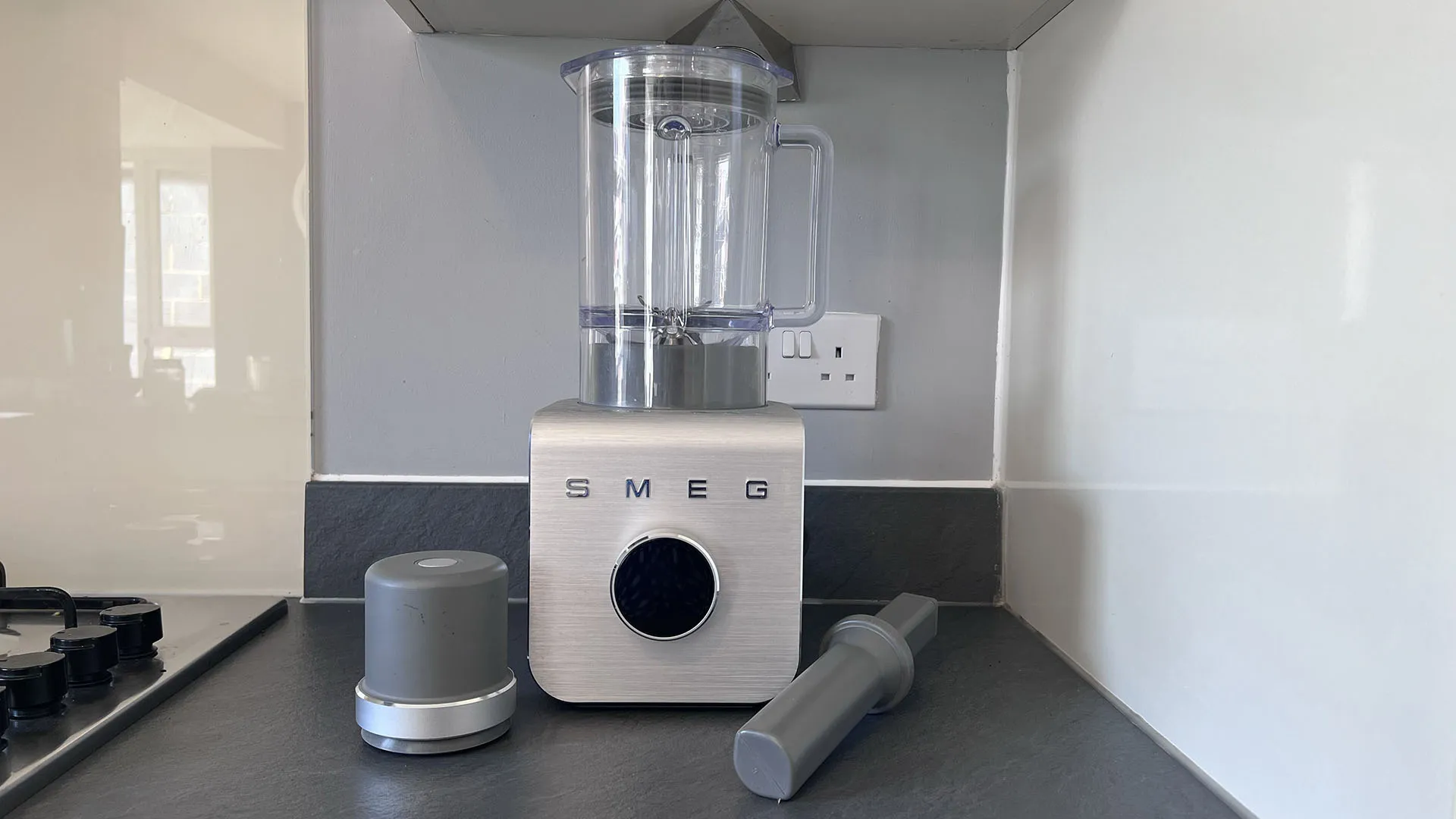 Buy High Performance White Smeg Blender