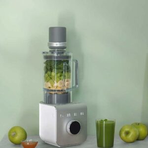 Elegant Large 1.5L White Smeg Blender