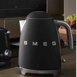 Large 1.7L Black Matt Smeg Kettle
