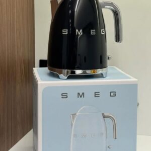 Original Black SMEG Retro Kettle 1.7L