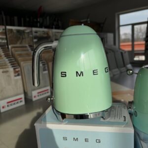 Original Pastel Green Smeg 1.7lt Kettle
