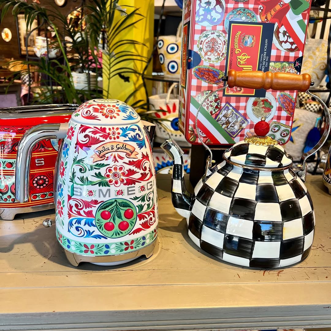 Premium SMEG Glossy Kettle 1.7L – 7 Cup