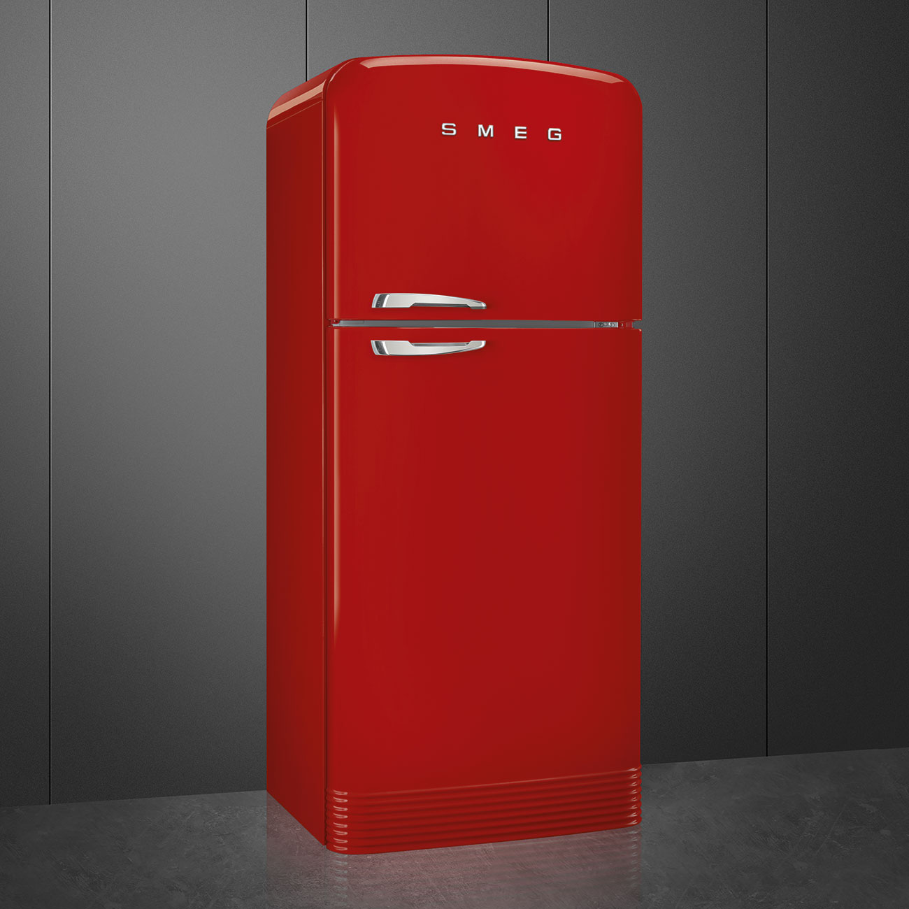 Smeg FAB50RRD5 50's Style 80cm Fridge-Freezer - Red (Right Hinge) - view 4